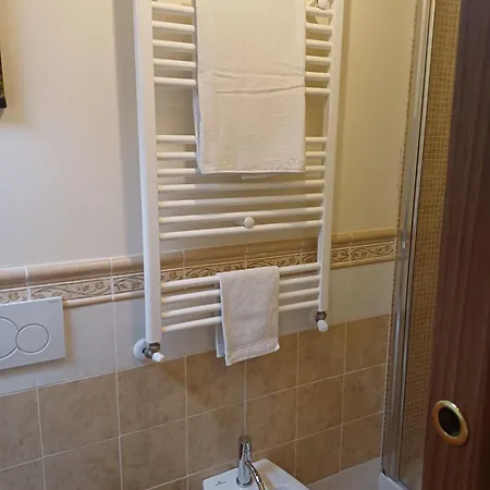 Antica Fortezza Di San Giacomo, Spoleto Apartamento *